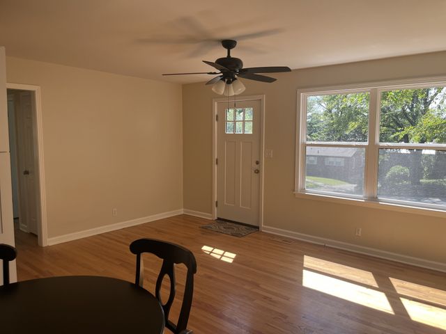 1447 McCan Dr, Clarksville, TN 37043
