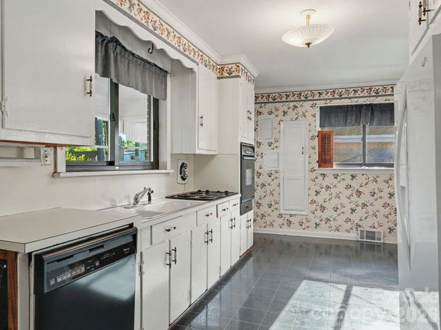 1006 S Main Street, Landis, NC 28088
