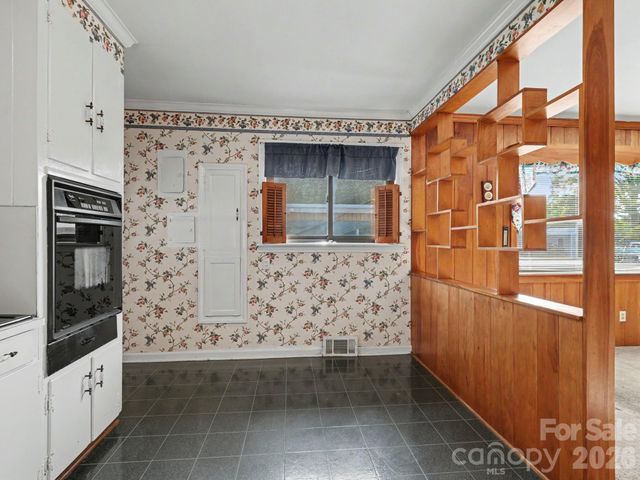 1006 S Main Street, Landis, NC 28088