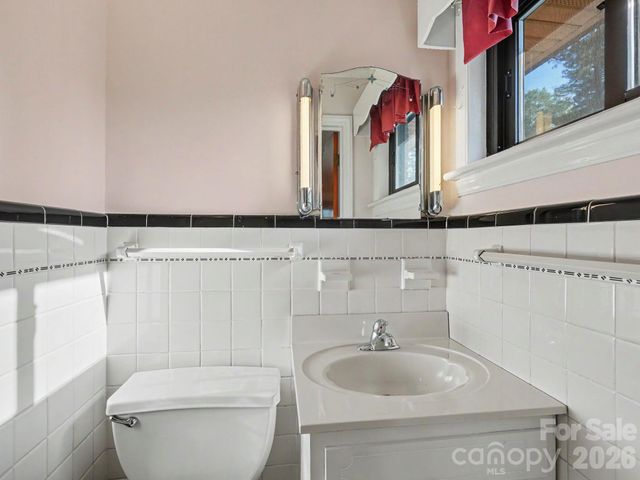 1006 S Main Street, Landis, NC 28088
