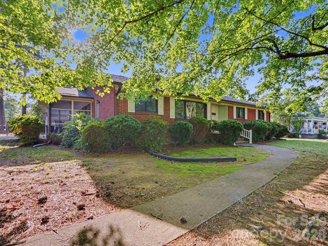 1006 S Main Street, Landis, NC 28088