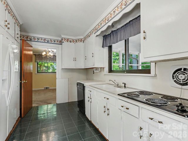 1006 S Main Street, Landis, NC 28088