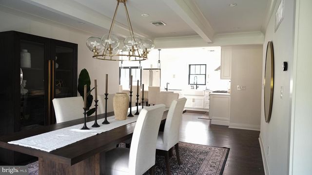 9 WOOD LAKE CT, North Brunswick, NJ 08902