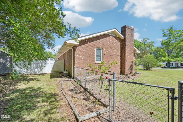 206 Old Post Road, Erwin, NC 28339