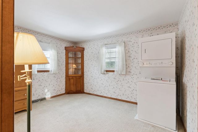 323 Barrick Road, Janesville, IA 50647