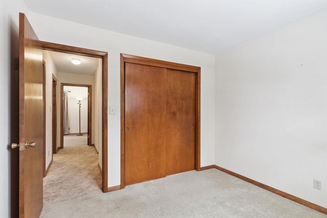 323 Barrick Road, Janesville, IA 50647