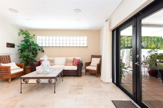 13300 SW 21st Street, Miami, FL 33175