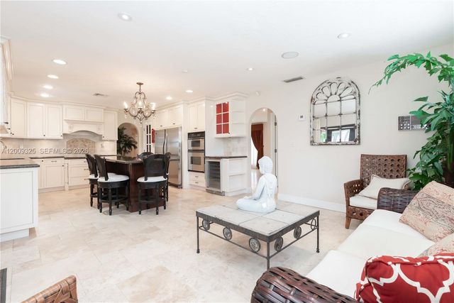 13300 SW 21st Street, Miami, FL 33175