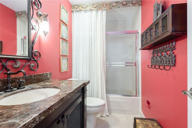 13300 SW 21st Street, Miami, FL 33175