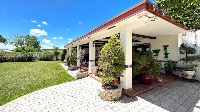 13300 SW 21st Street, Miami, FL 33175