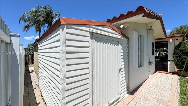 13300 SW 21st Street, Miami, FL 33175