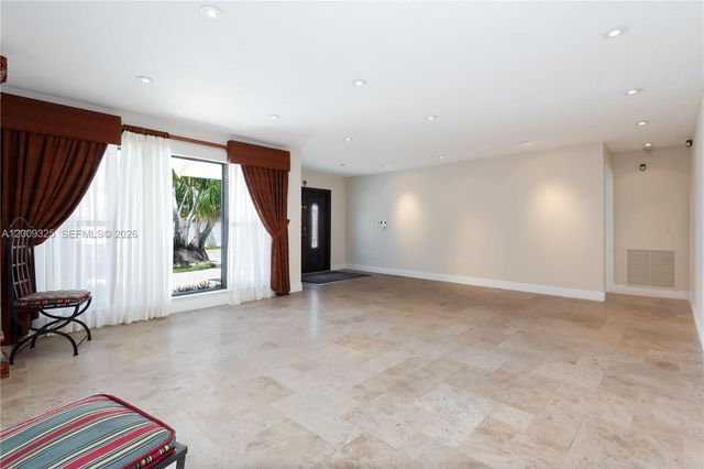 13300 SW 21st Street, Miami, FL 33175