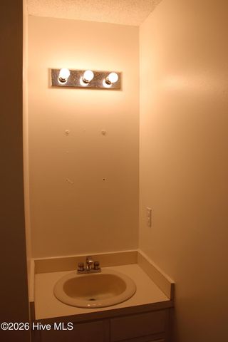 136 Highland Drive, West End, NC 27376