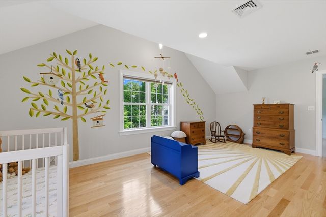 20 Larchmont Lane, Lexington, MA 02420