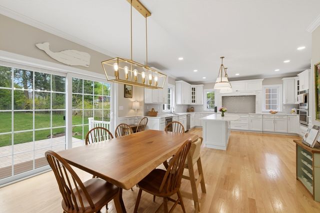 20 Larchmont Lane, Lexington, MA 02420