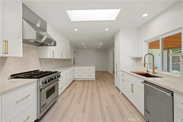 1543 Norwich Avenue, Thousand Oaks, CA 91360