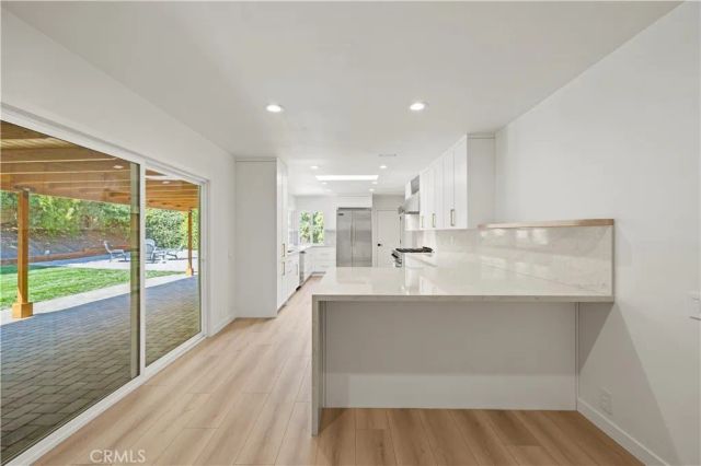 1543 Norwich Avenue, Thousand Oaks, CA 91360