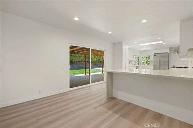 1543 Norwich Avenue, Thousand Oaks, CA 91360