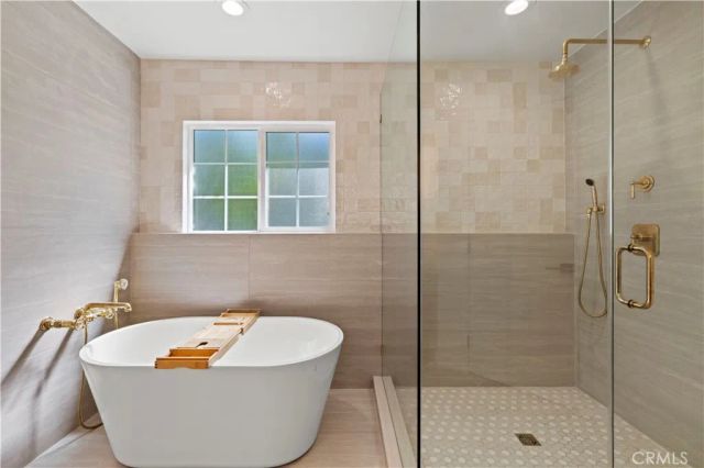 1543 Norwich Avenue, Thousand Oaks, CA 91360