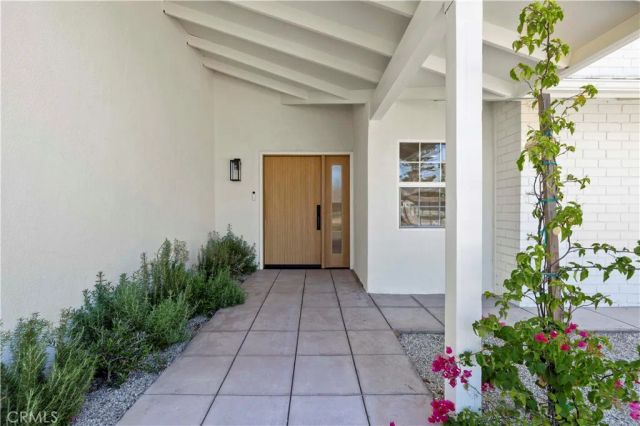 1543 Norwich Avenue, Thousand Oaks, CA 91360