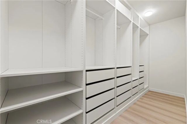 1543 Norwich Avenue, Thousand Oaks, CA 91360