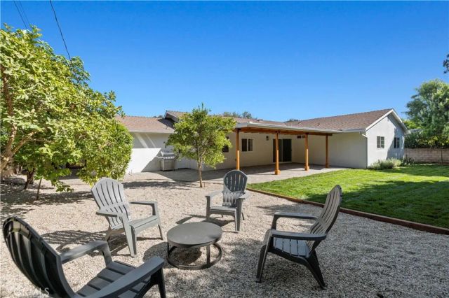 1543 Norwich Avenue, Thousand Oaks, CA 91360