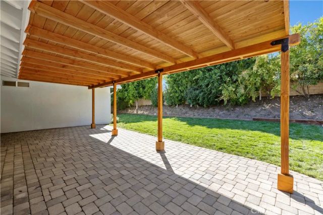 1543 Norwich Avenue, Thousand Oaks, CA 91360