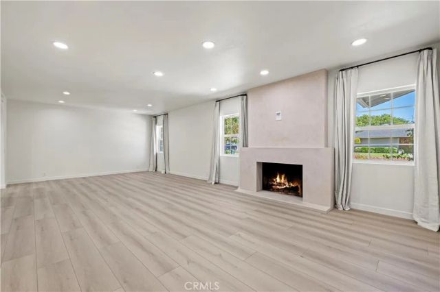 1543 Norwich Avenue, Thousand Oaks, CA 91360