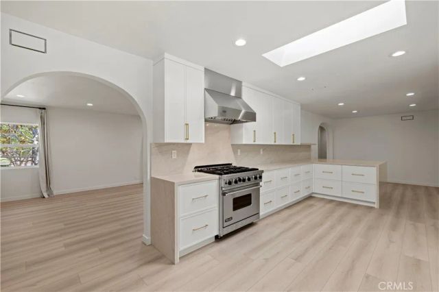 1543 Norwich Avenue, Thousand Oaks, CA 91360