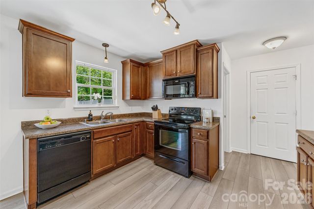 1472 Haverford Road NW, Concord, NC 28027