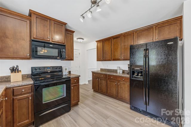 1472 Haverford Road NW, Concord, NC 28027