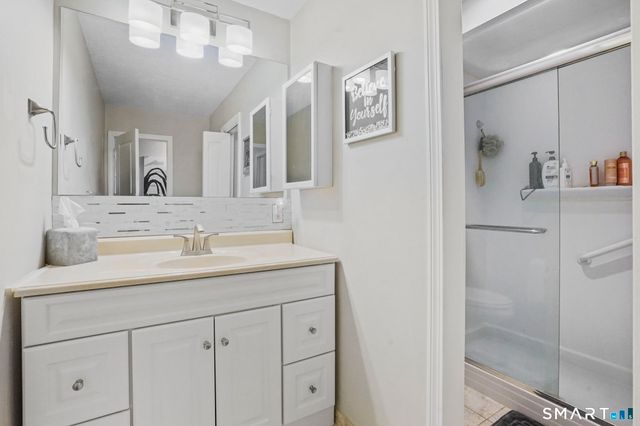 1431 Farmington Avenue C, Farmington, CT 06032