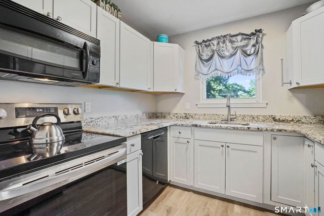 1431 Farmington Avenue C, Farmington, CT 06032