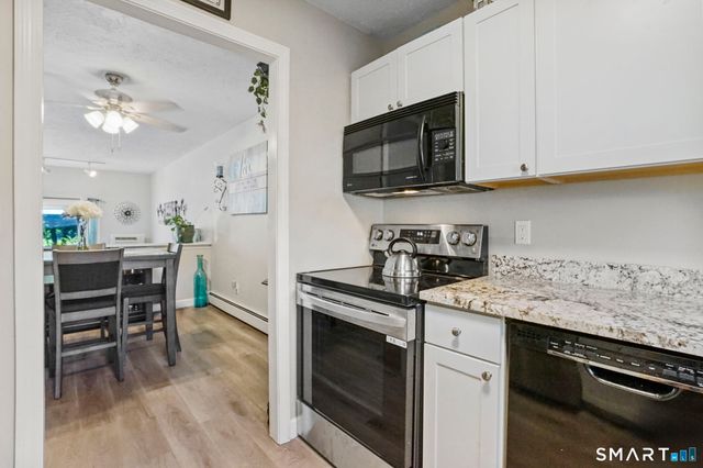 1431 Farmington Avenue C, Farmington, CT 06032