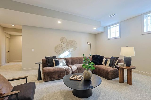 7401 Cornell Road, Montgomery, OH 45242