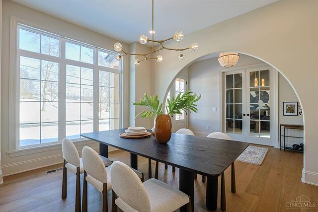 7401 Cornell Road, Montgomery, OH 45242