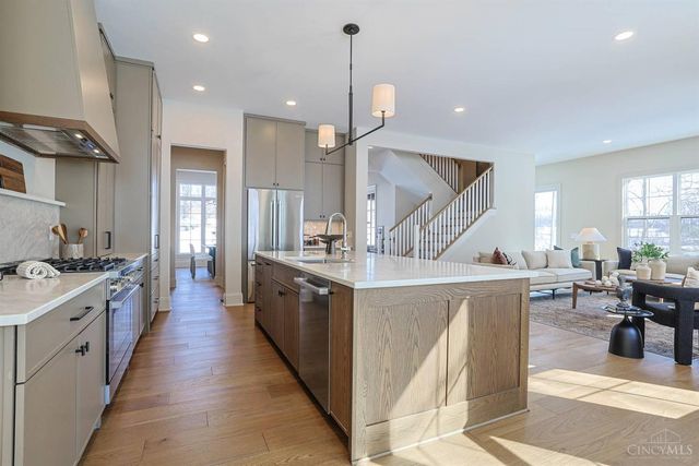 7401 Cornell Road, Montgomery, OH 45242