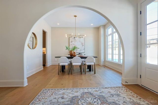 7401 Cornell Road, Montgomery, OH 45242