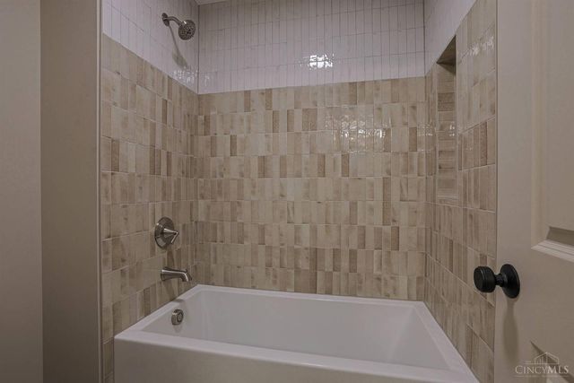 7401 Cornell Road, Montgomery, OH 45242