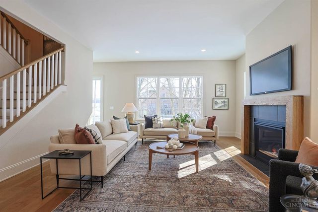 7401 Cornell Road, Montgomery, OH 45242