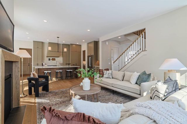 7401 Cornell Road, Montgomery, OH 45242