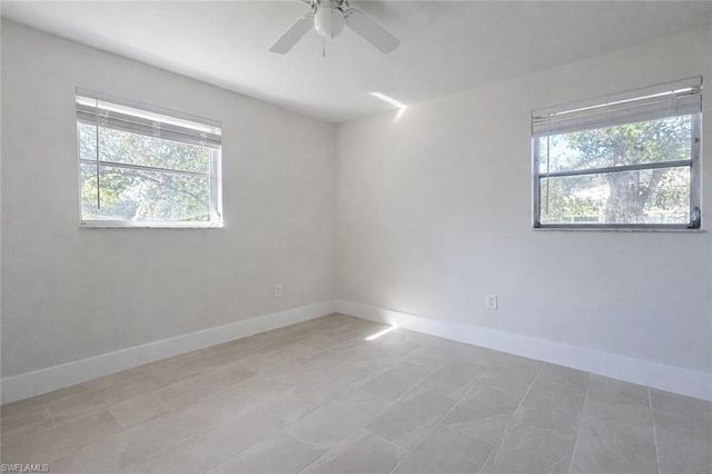 768 Dellena LN, Fort Myers, FL 33905