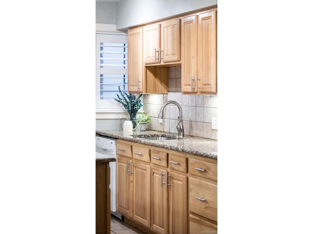 1137 N Sherman St 14, Denver, CO 80203