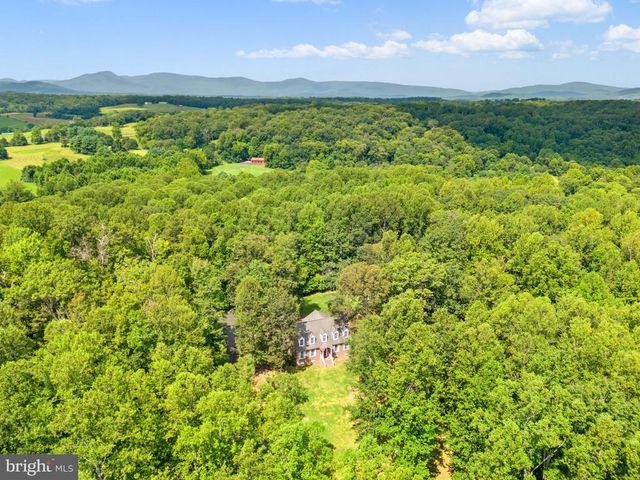 11136 ORLEAN VISTA DR, Marshall, VA 20115