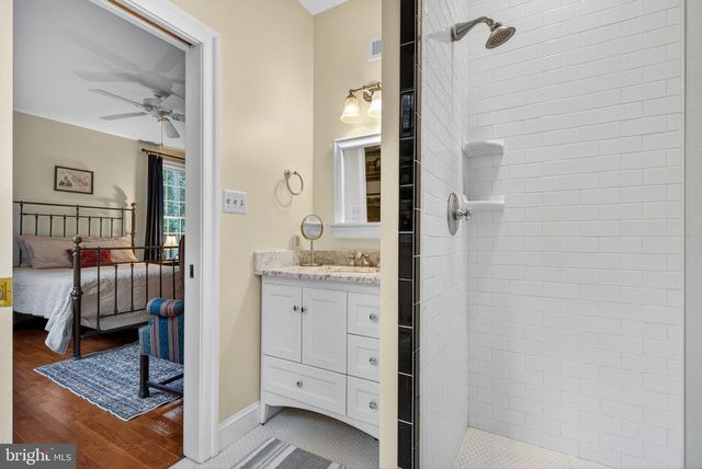 11136 ORLEAN VISTA DR, Marshall, VA 20115