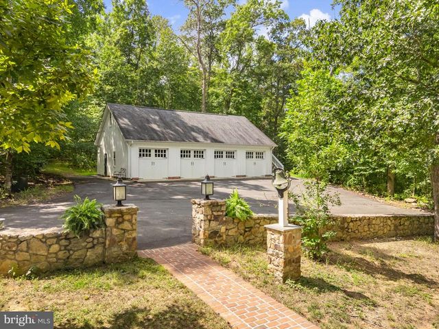 11136 ORLEAN VISTA DR, Marshall, VA 20115