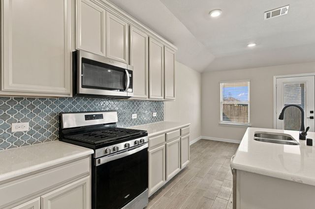 5117 Del Monte Drive, Denton, TX 76207