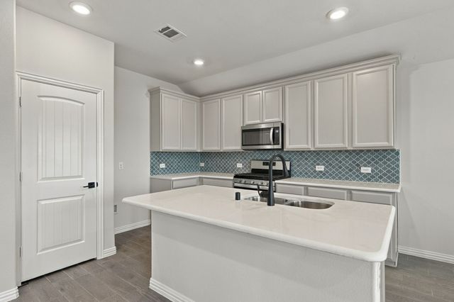 5117 Del Monte Drive, Denton, TX 76207