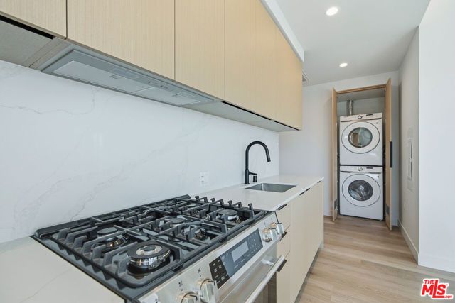 3555 Overland Avenue 505, Los Angeles, CA 90034
