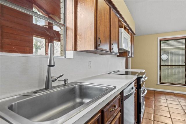 16214 Coral Bay Street, Crosby, TX 77532